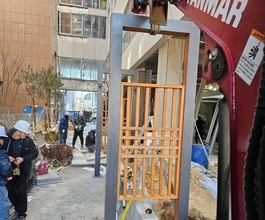 인천미니포크레인 파고라설치 철제 구조물접합 세우기  0